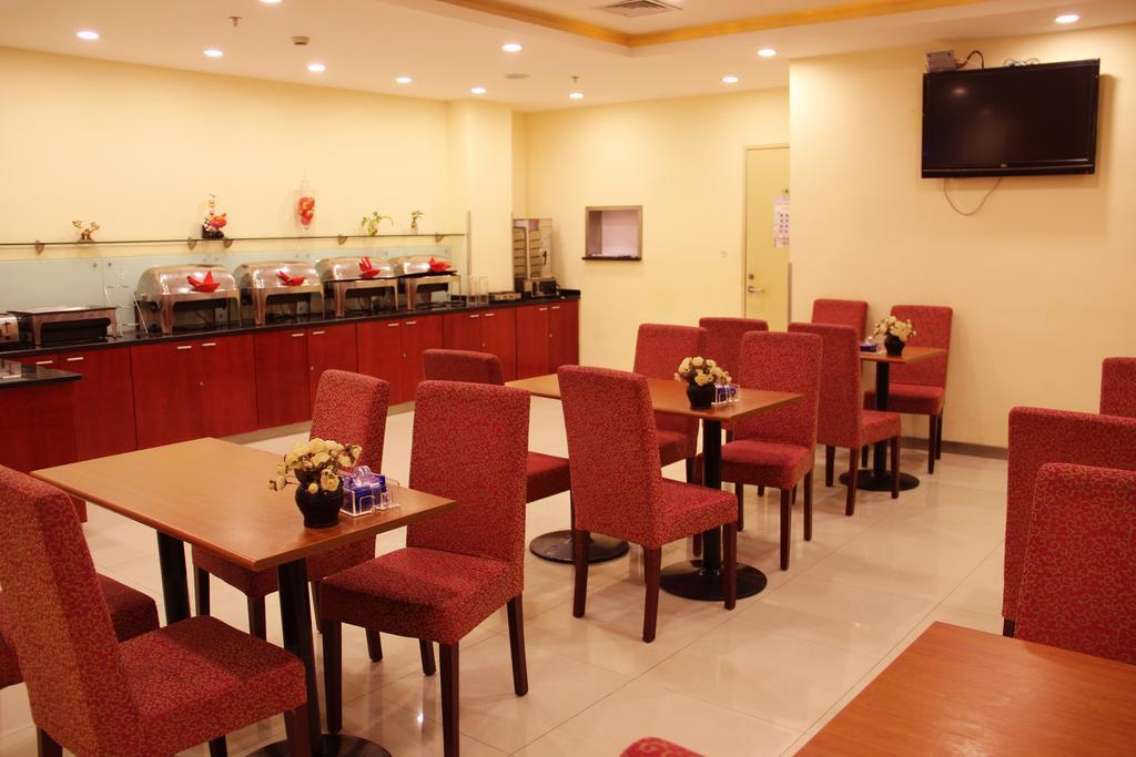 Hanting Hotel Shanghai Hongqiao Railway Station Huqingping Highway Exterior foto